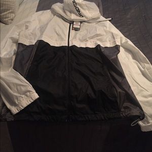 🚨Under Armour windbeaker NWT camo waterproof